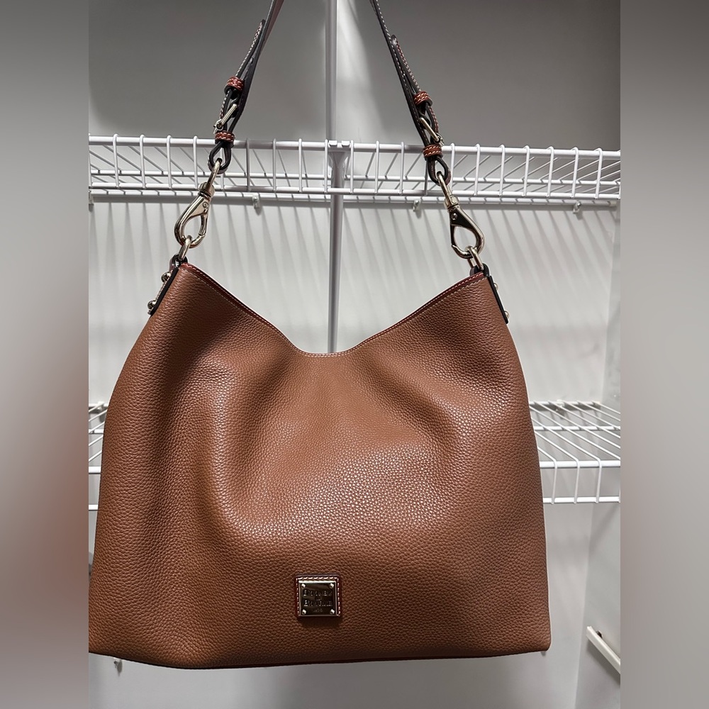 Dooney & Bourke Brown Leather Pebble Grain Extra Large Courtney Sac
